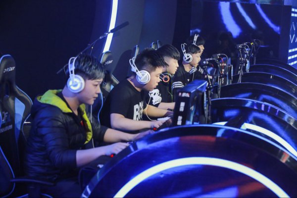 参考方向 参考方向